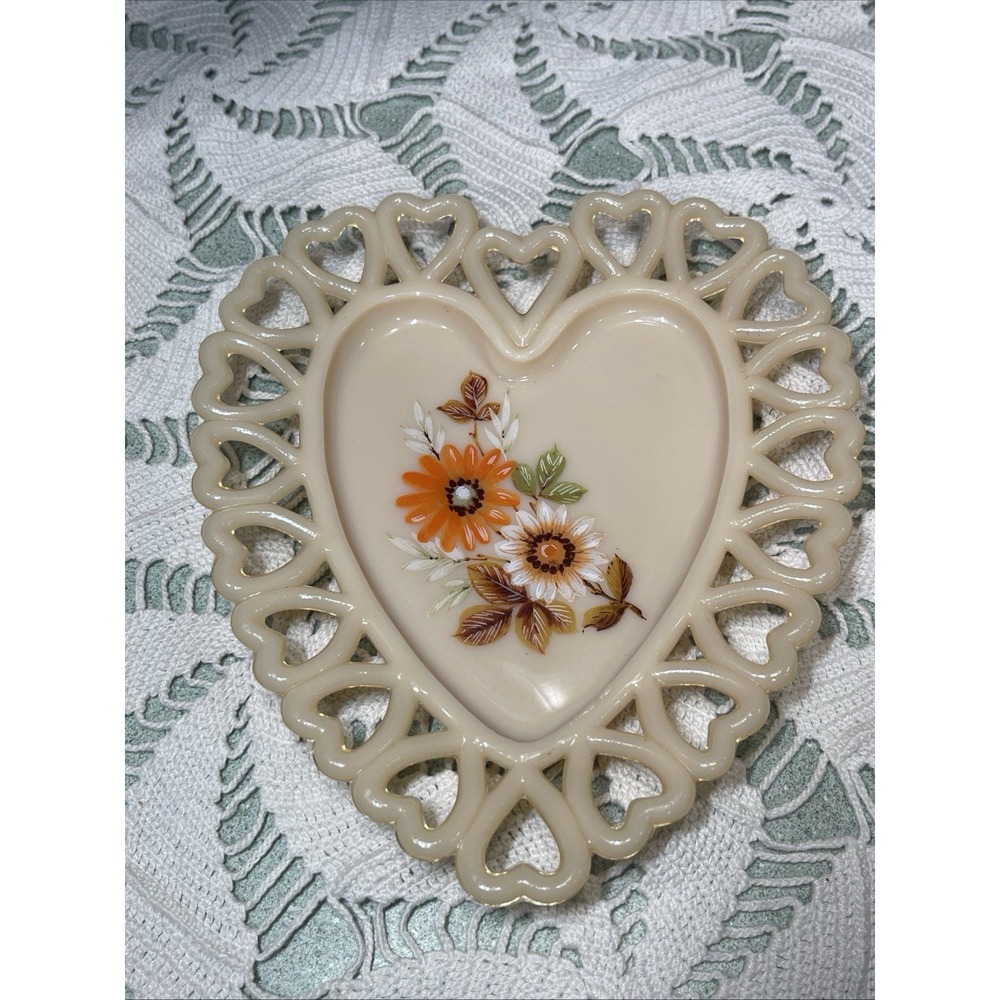 Vintage Westmoreland Tan Glass Heart Lace Edge Orange Floral Trinket Plate